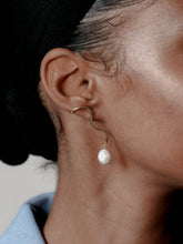 Load image into Gallery viewer, Iggy Earrings in Gold
