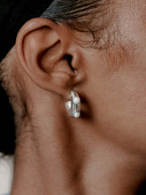 Load image into Gallery viewer, Isla Pearl Earrings in Sterling Silver
