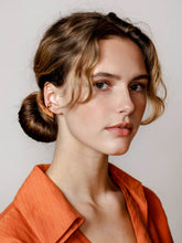 Load image into Gallery viewer, Jessa Ear Cuff in Gold
