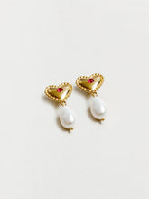 Load image into Gallery viewer, Katalina Earrings in Gold
