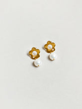 Load image into Gallery viewer, Lola Earrings in Gold
